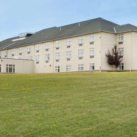 Days Inn By Wyndham Orillia Buitenkant foto