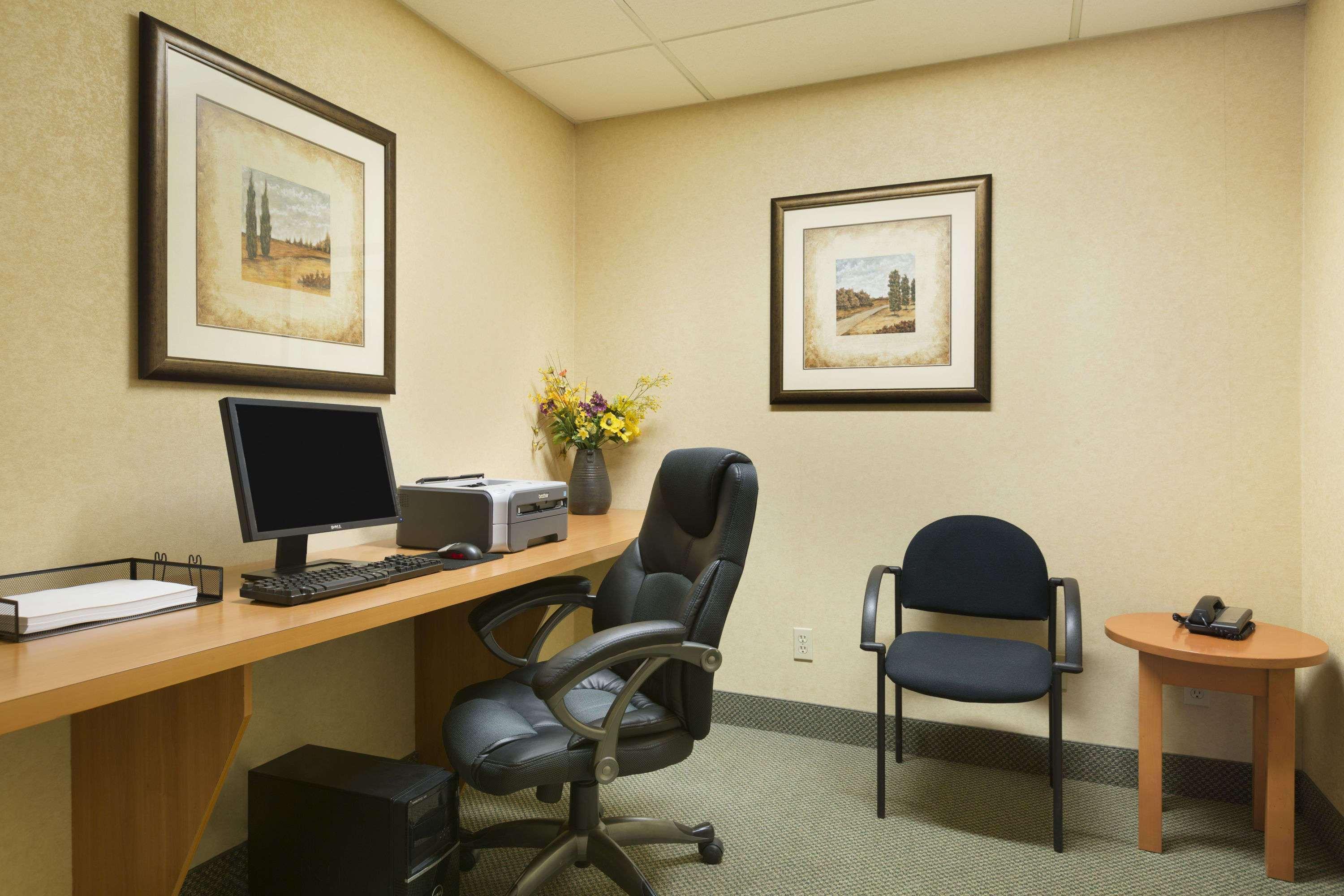 Days Inn By Wyndham Orillia Buitenkant foto