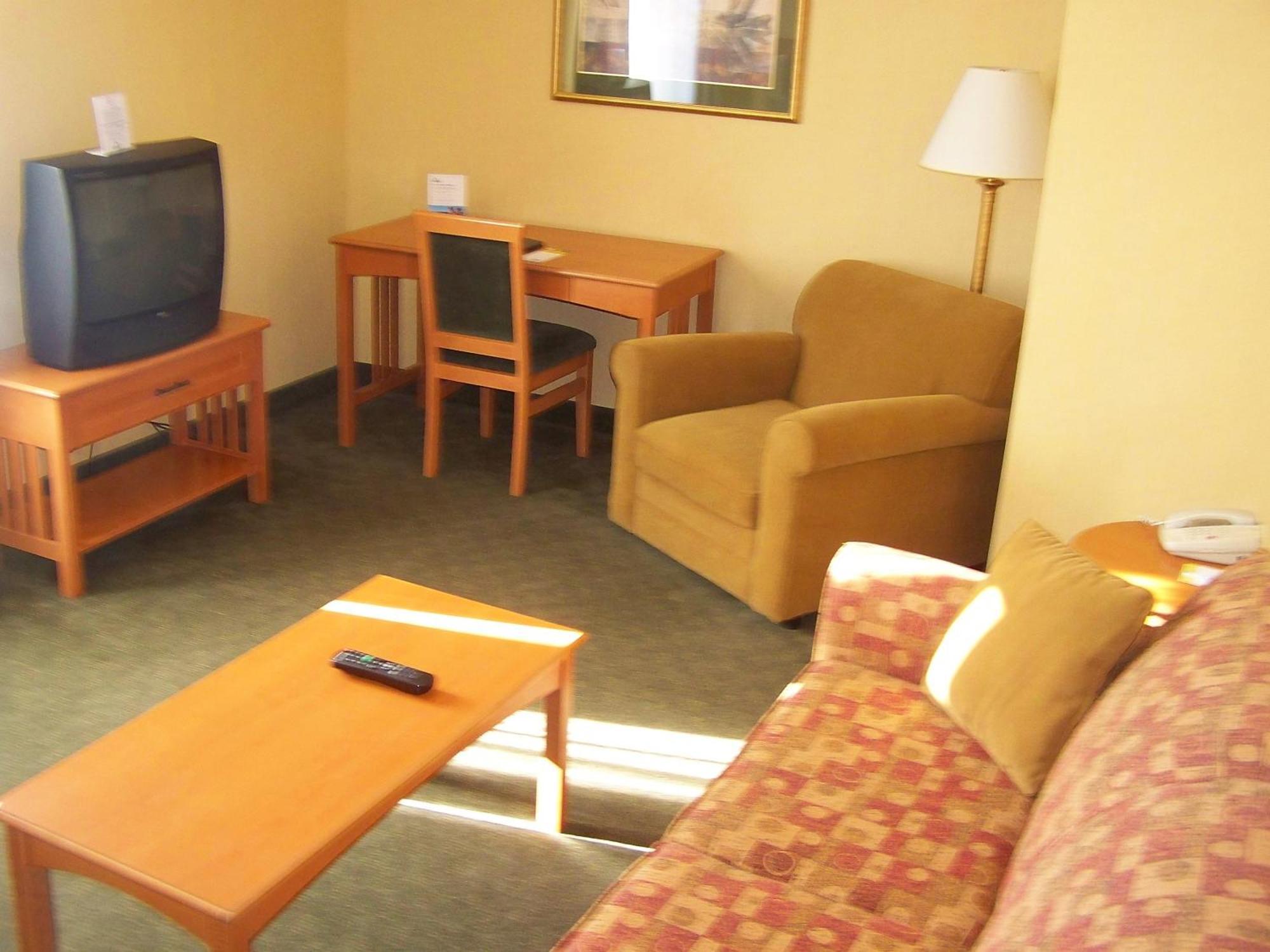 Days Inn By Wyndham Orillia Buitenkant foto